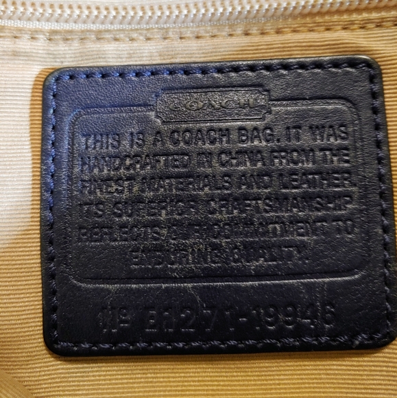 Coach shoulder crossbody strap purse. C signature 19946 - Picture 9 of 17